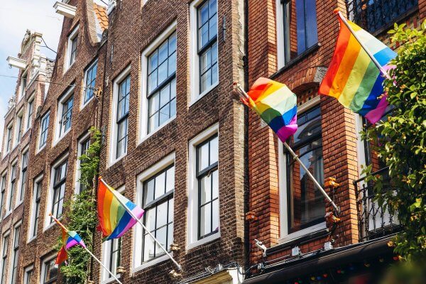 Amsterdam pride flaggan