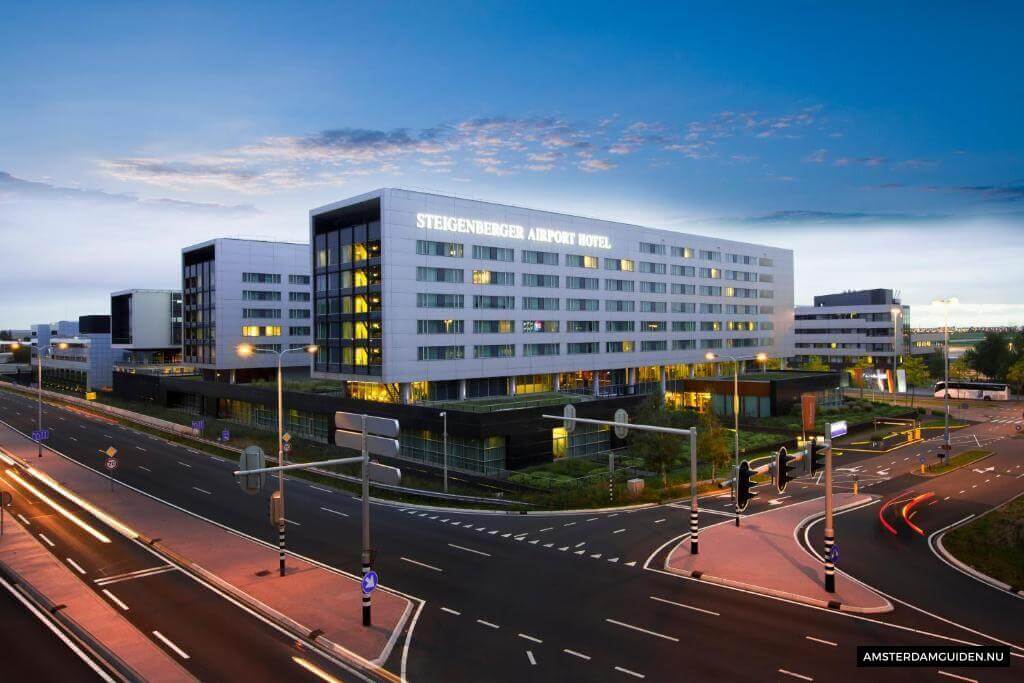 Byggnaden som hotellet ligger i